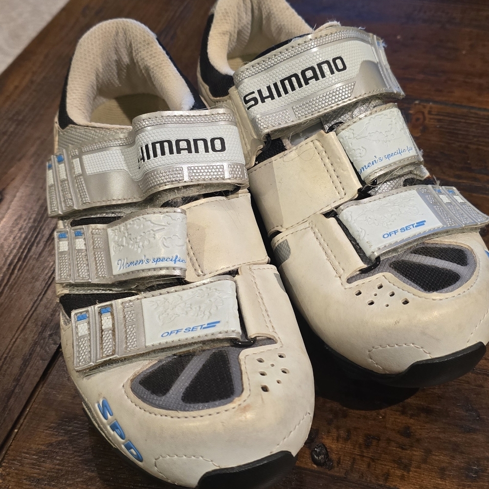 Shimano SPD Cycling Shoes - White and Black Size 39